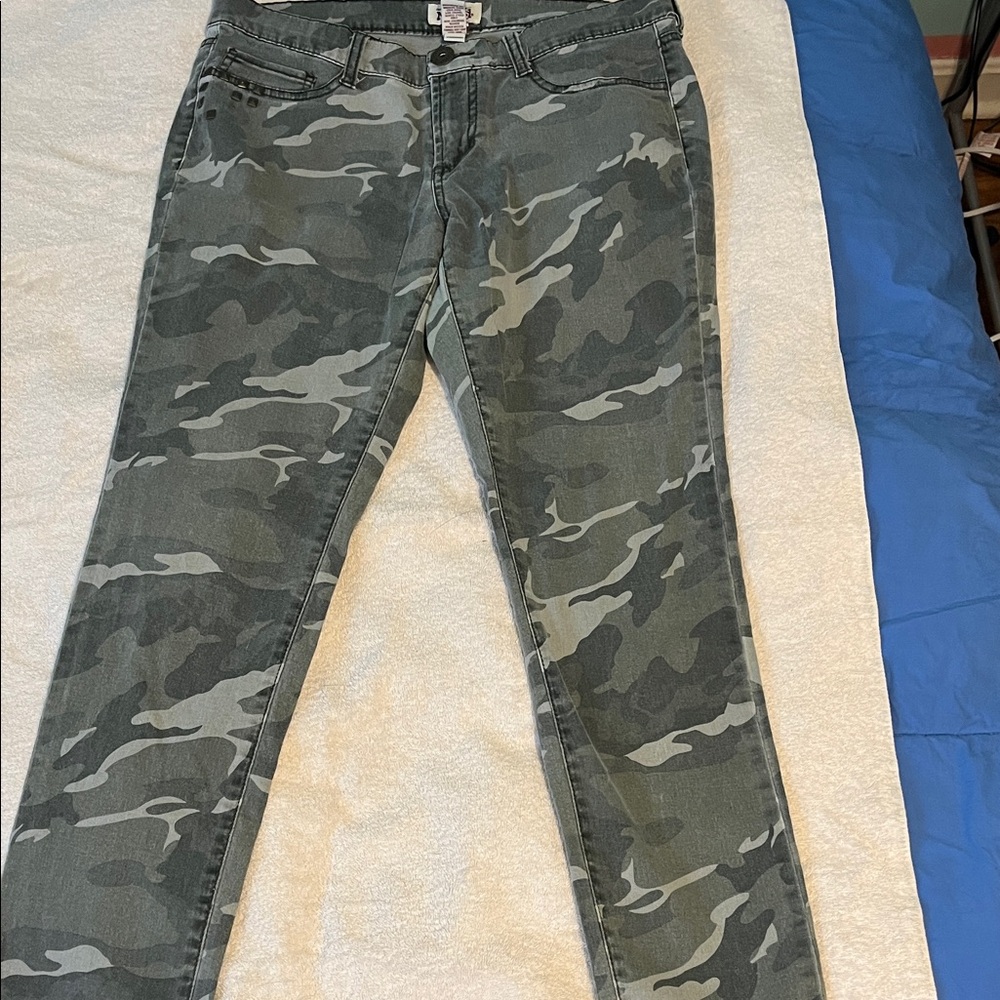 Mudd Kids Camo Jeans - Green and Gray